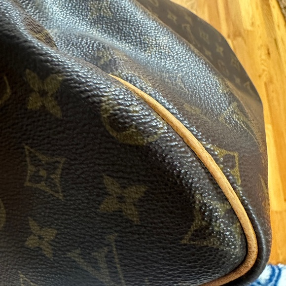 AUTHENTIC VINTAGE LOUIS VUITTON MONOGRAM SPEEDY 30 - Picture 4 of 16
